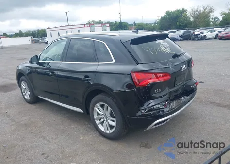 2020 Audi Q5 Premium 45 Tfsi Quattro S Tronic z USA, uszkodzony, nr VIN WA1ANAFY6L2077192